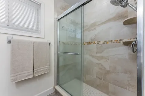 6515 SW 8th Place North Lauderdale FL 33068