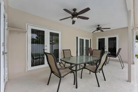 6515 SW 8th Place North Lauderdale FL 33068