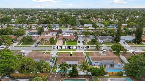 6515 SW 8th Place North Lauderdale FL 33068