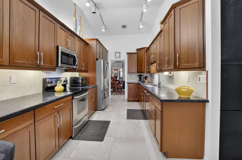 21375 Sonesta Way Boca Raton FL 33433