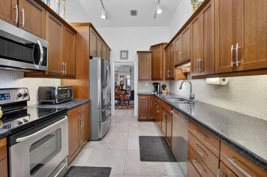 21375 Sonesta Way Boca Raton FL 33433