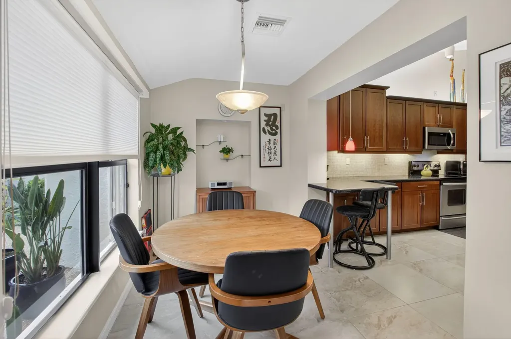 21375 Sonesta Way Boca Raton FL 33433