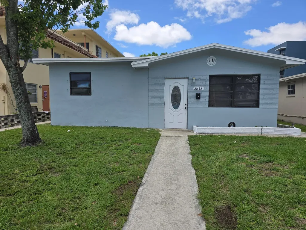2032 Fillmore Street Hollywood FL 33020