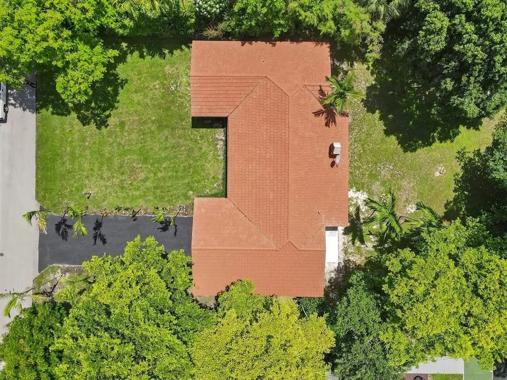 4190 SW 4th Street Plantation FL 33317