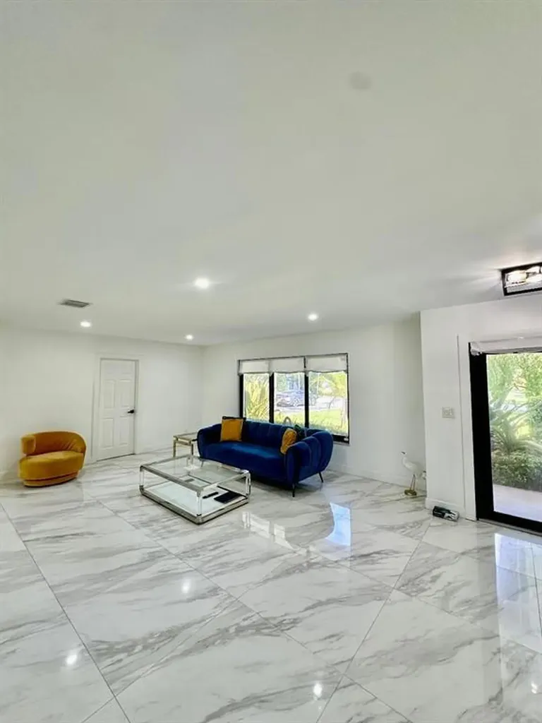 4190 SW 4th Street Plantation FL 33317