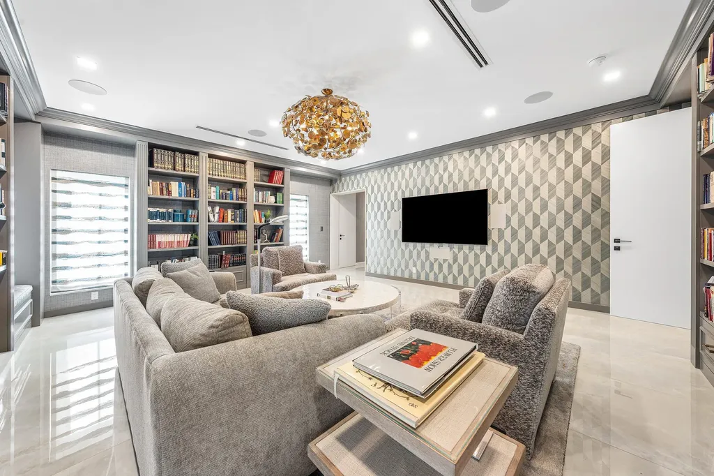 6641 Giralda Circle Boca Raton FL 33433
