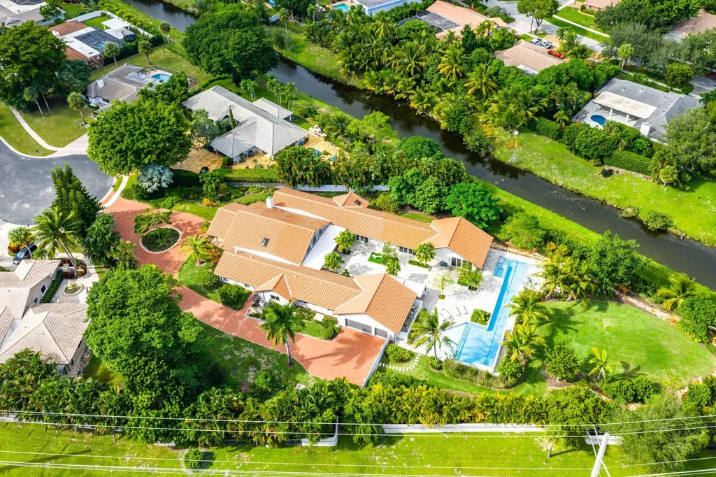 6641 Giralda Circle Boca Raton FL 33433
