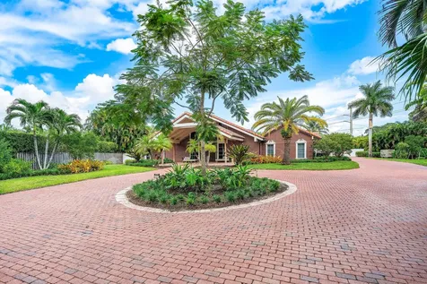 6641 Giralda Circle Boca Raton FL 33433
