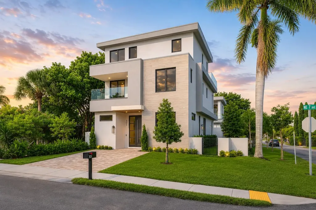 301 NE 7th Avenue Delray Beach FL 33483