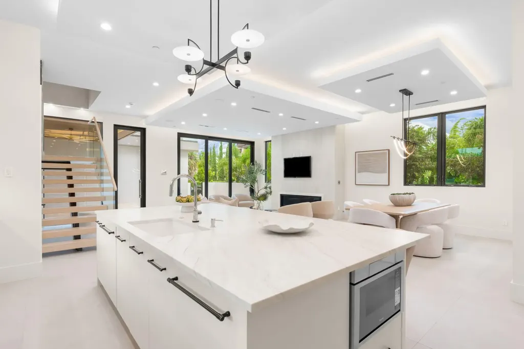 301 NE 7th Avenue Delray Beach FL 33483