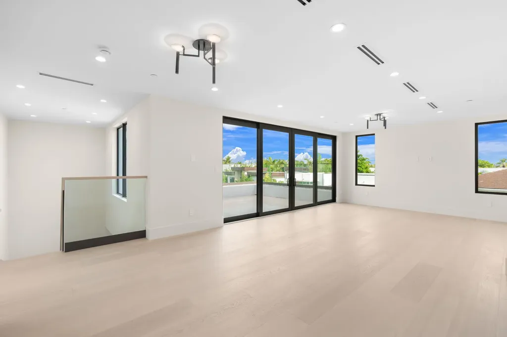 301 NE 7th Avenue Delray Beach FL 33483