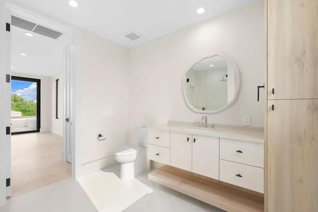 301 NE 7th Avenue Delray Beach FL 33483