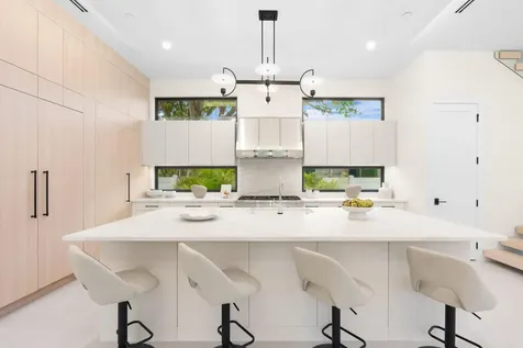 301 NE 7th Avenue Delray Beach FL 33483