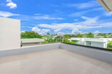 301 NE 7th Avenue Delray Beach FL 33483
