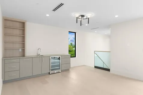 301 NE 7th Avenue Delray Beach FL 33483
