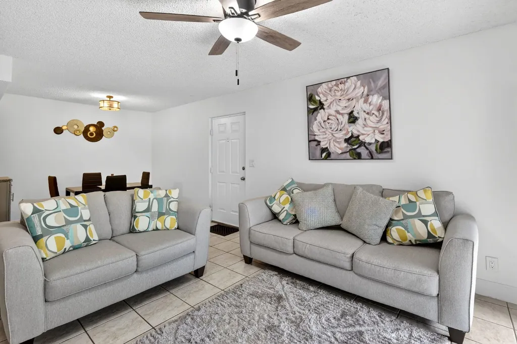 1548 SE Royal Green Circle Port St Lucie FL 34952
