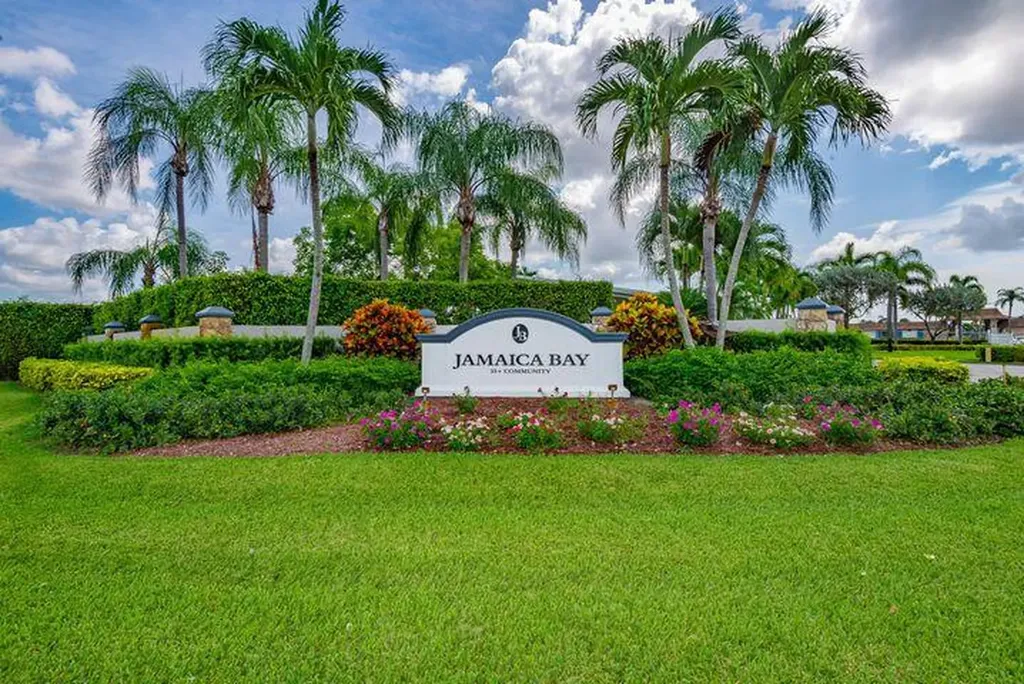 57006 Antilles Boynton Beach FL 33436