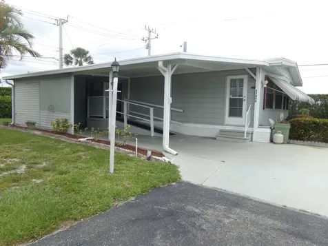 57006 Antilles Boynton Beach FL 33436