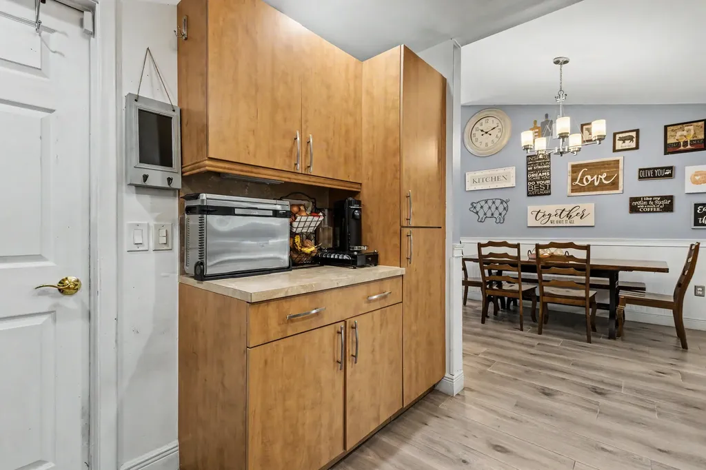 4560 NW 113th Terrace Sunrise FL 33323
