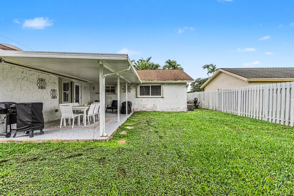 4560 NW 113th Terrace Sunrise FL 33323