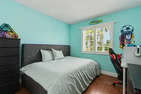 4560 NW 113th Terrace Sunrise FL 33323