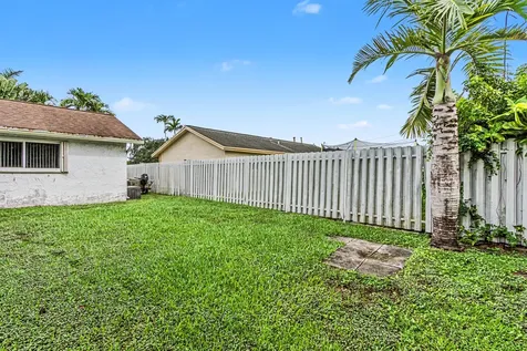 4560 NW 113th Terrace Sunrise FL 33323