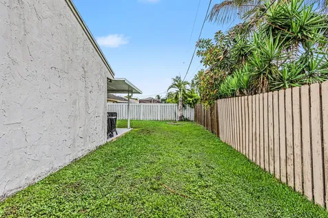 4560 NW 113th Terrace Sunrise FL 33323