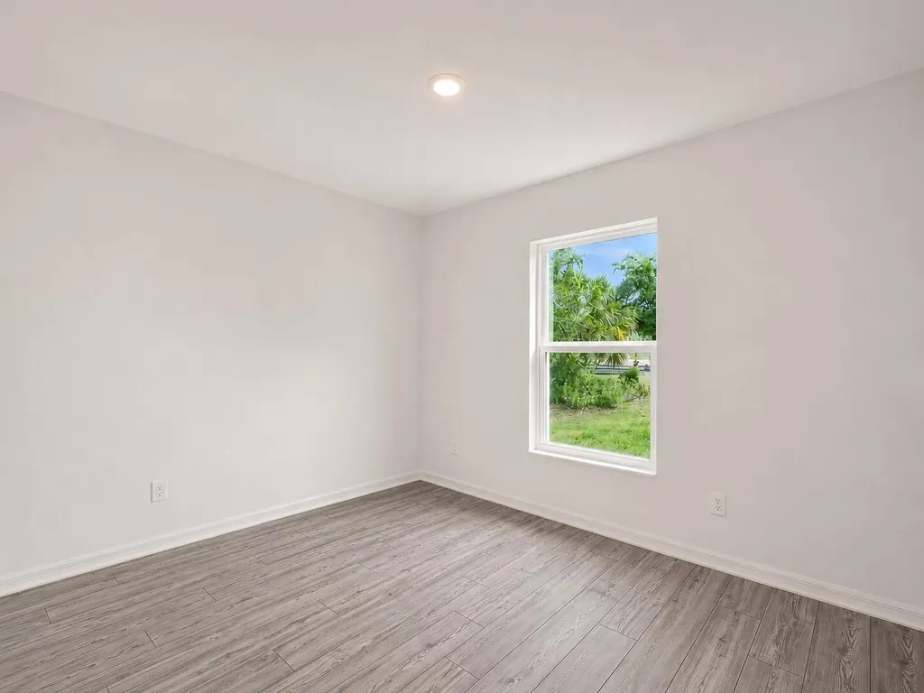 2562 SE Kaycee Court Port St Lucie FL 34952