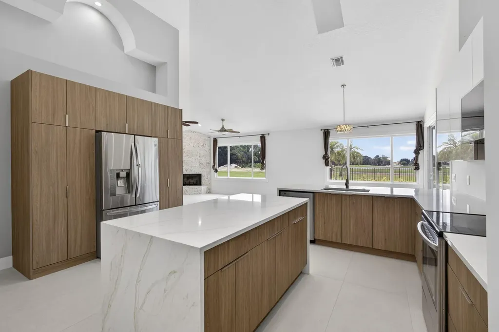 8030 Woodsmuir Drive Palm Beach Gardens FL 33412