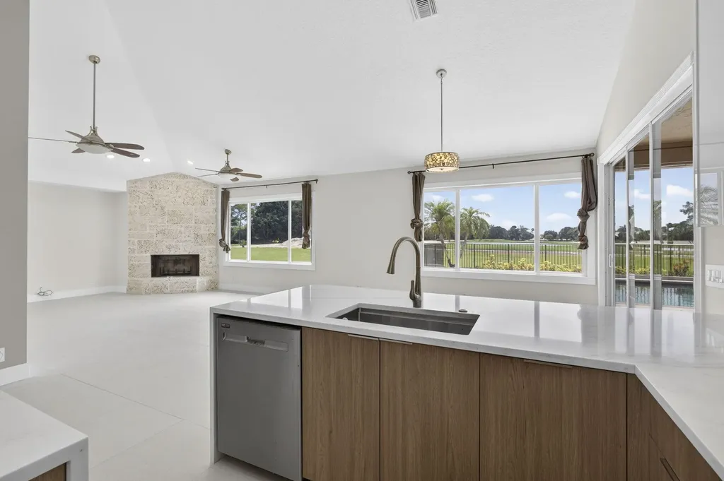 8030 Woodsmuir Drive Palm Beach Gardens FL 33412