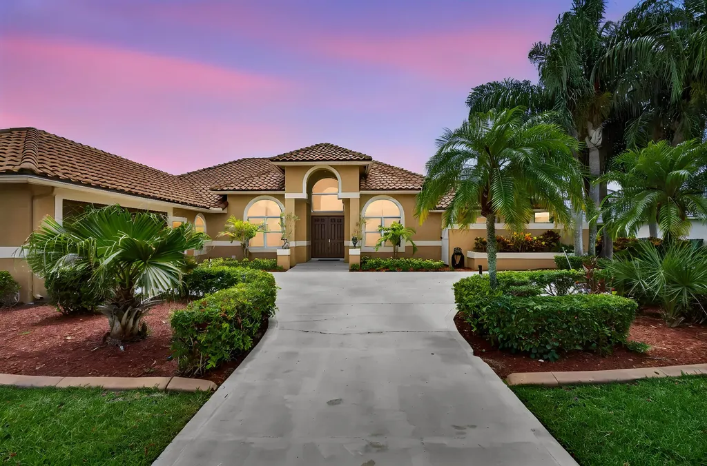 8030 Woodsmuir Drive Palm Beach Gardens FL 33412