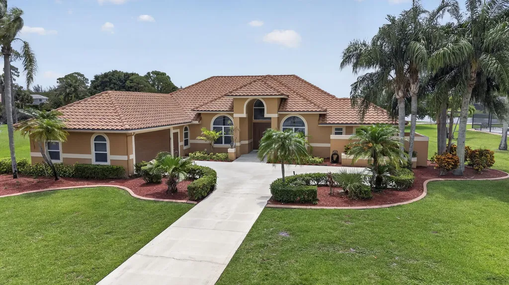 8030 Woodsmuir Drive Palm Beach Gardens FL 33412
