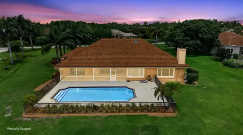 8030 Woodsmuir Drive Palm Beach Gardens FL 33412