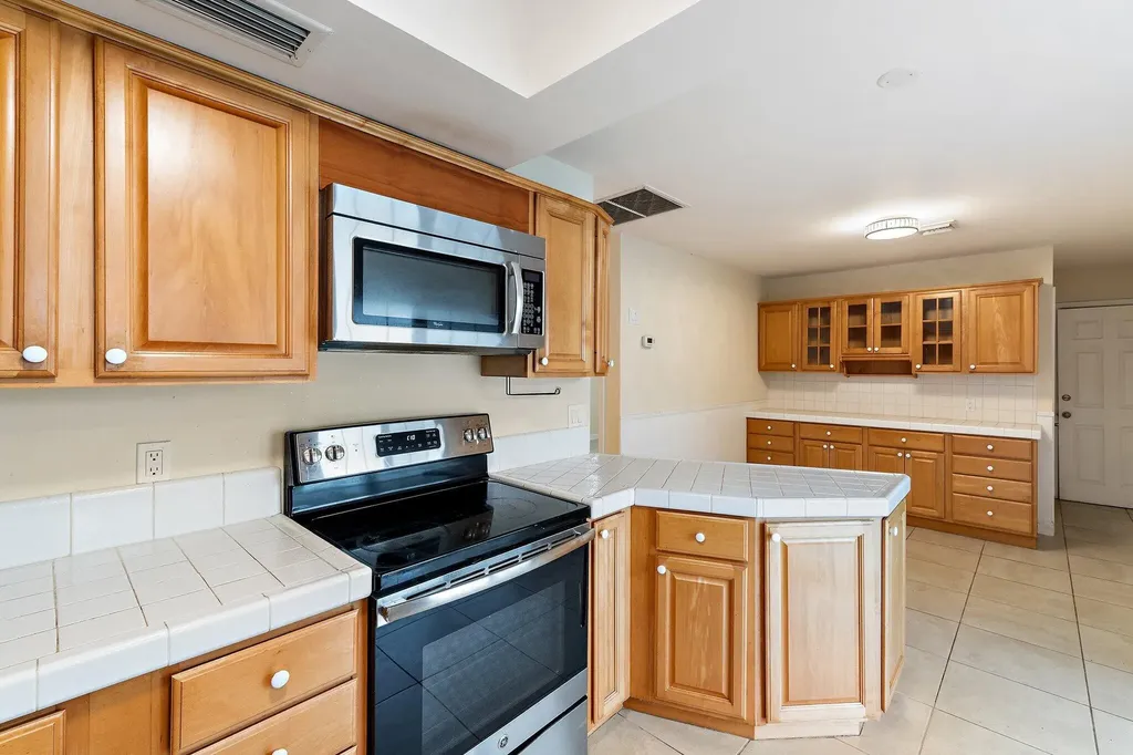 678 Riverside Drive Palm Beach Gardens FL 33410