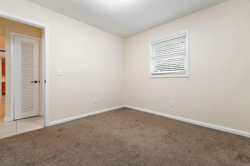 678 Riverside Drive Palm Beach Gardens FL 33410
