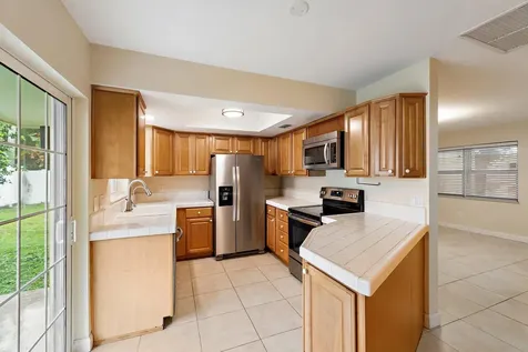 678 Riverside Drive Palm Beach Gardens FL 33410