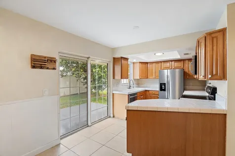 678 Riverside Drive Palm Beach Gardens FL 33410