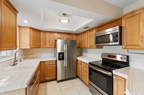 678 Riverside Drive Palm Beach Gardens FL 33410