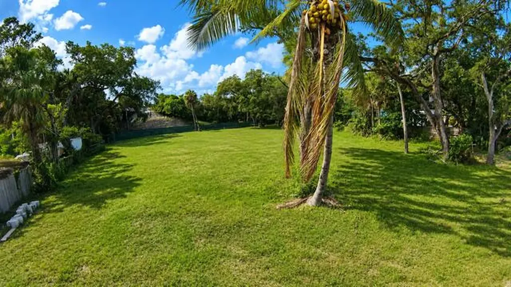 2060 SW 16th Court Fort Lauderdale FL 33312