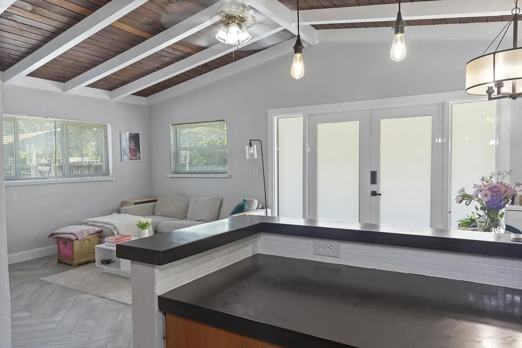 2807 SW 14th Fort Lauderdale FL 33312