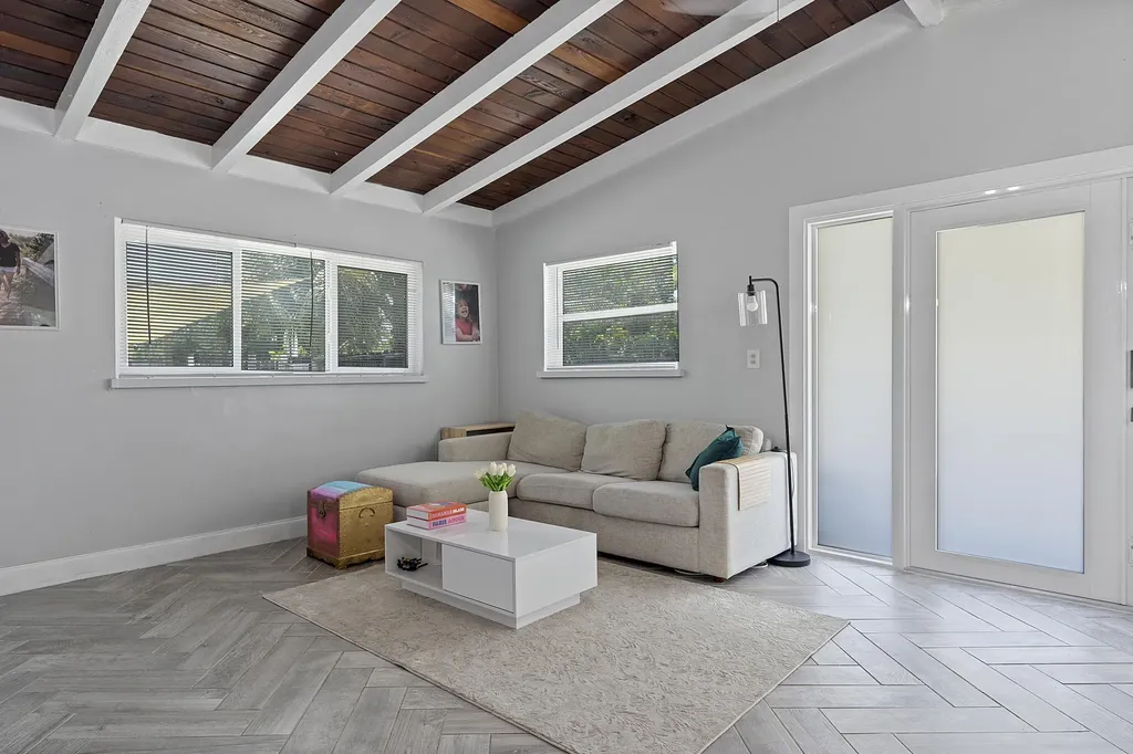 2807 SW 14th Fort Lauderdale FL 33312