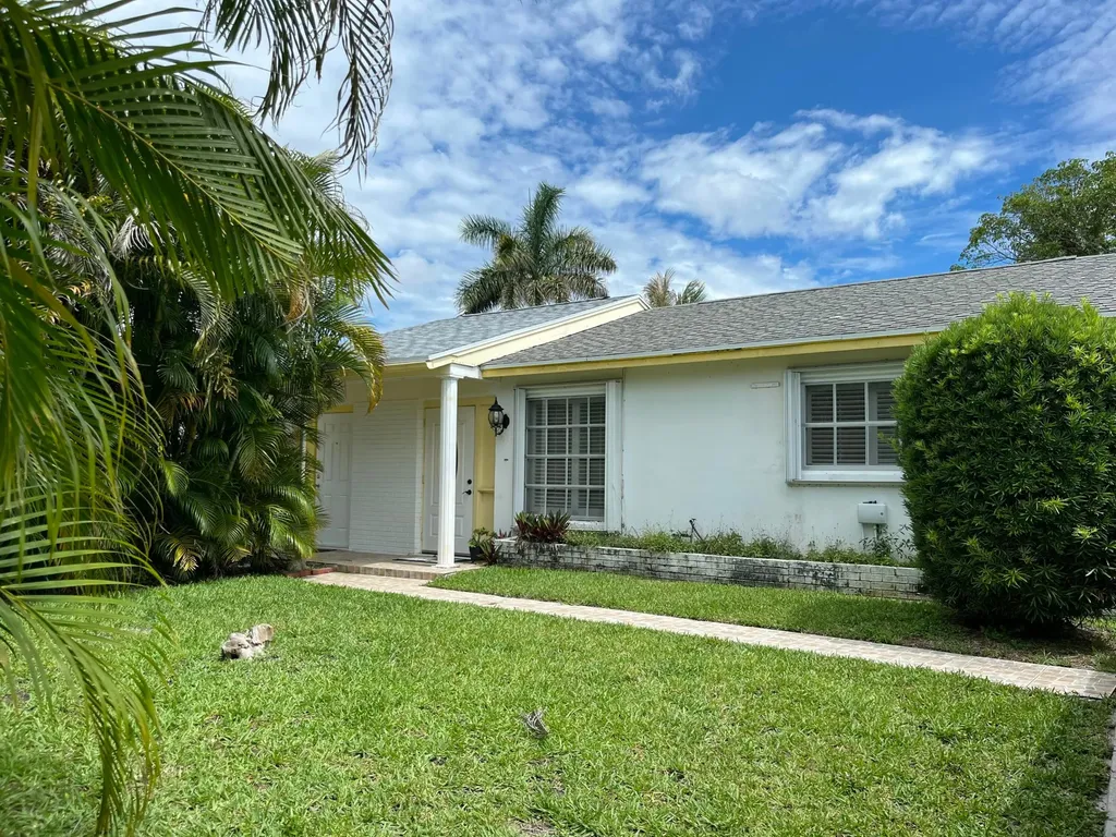 915 Riverwood Lane Jupiter FL 33458