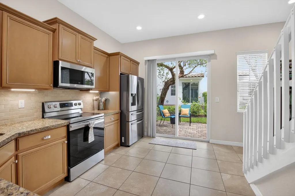 485 Graham Place Boynton Beach FL 33435