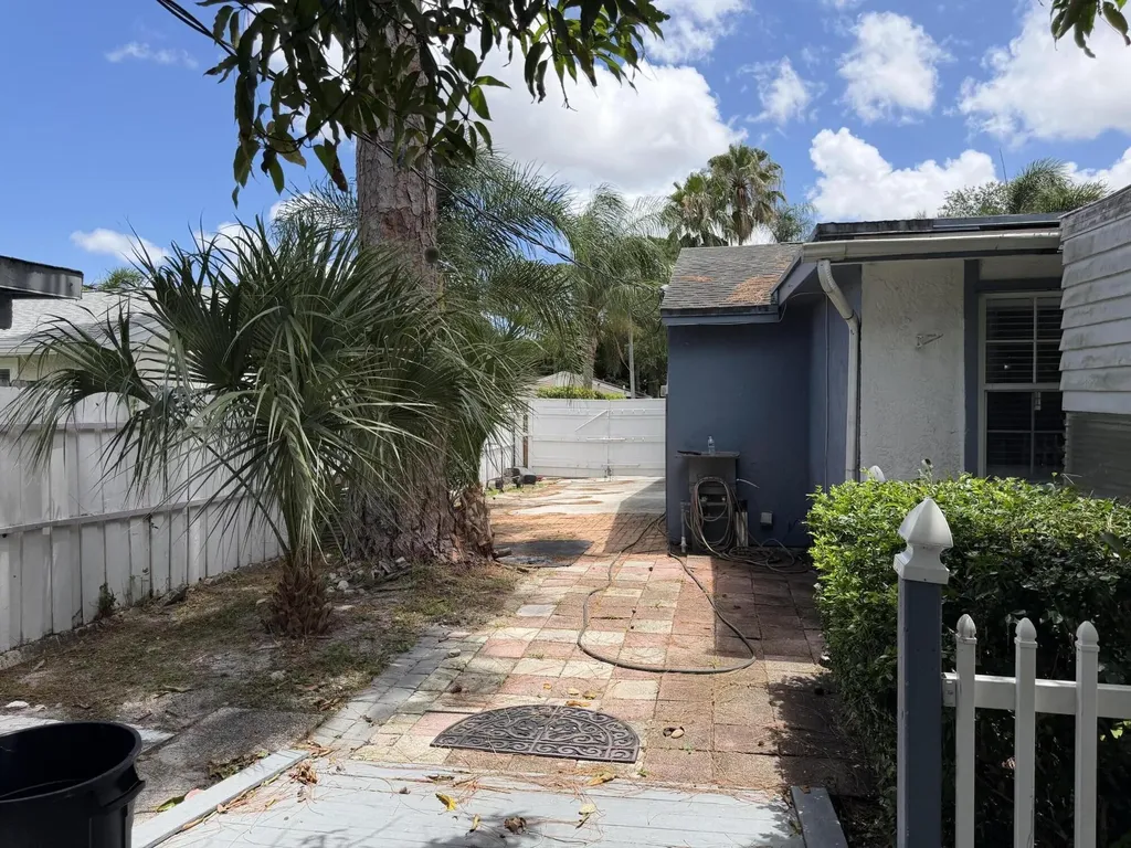 4655 Appaloosa Street West Palm Beach FL 33417