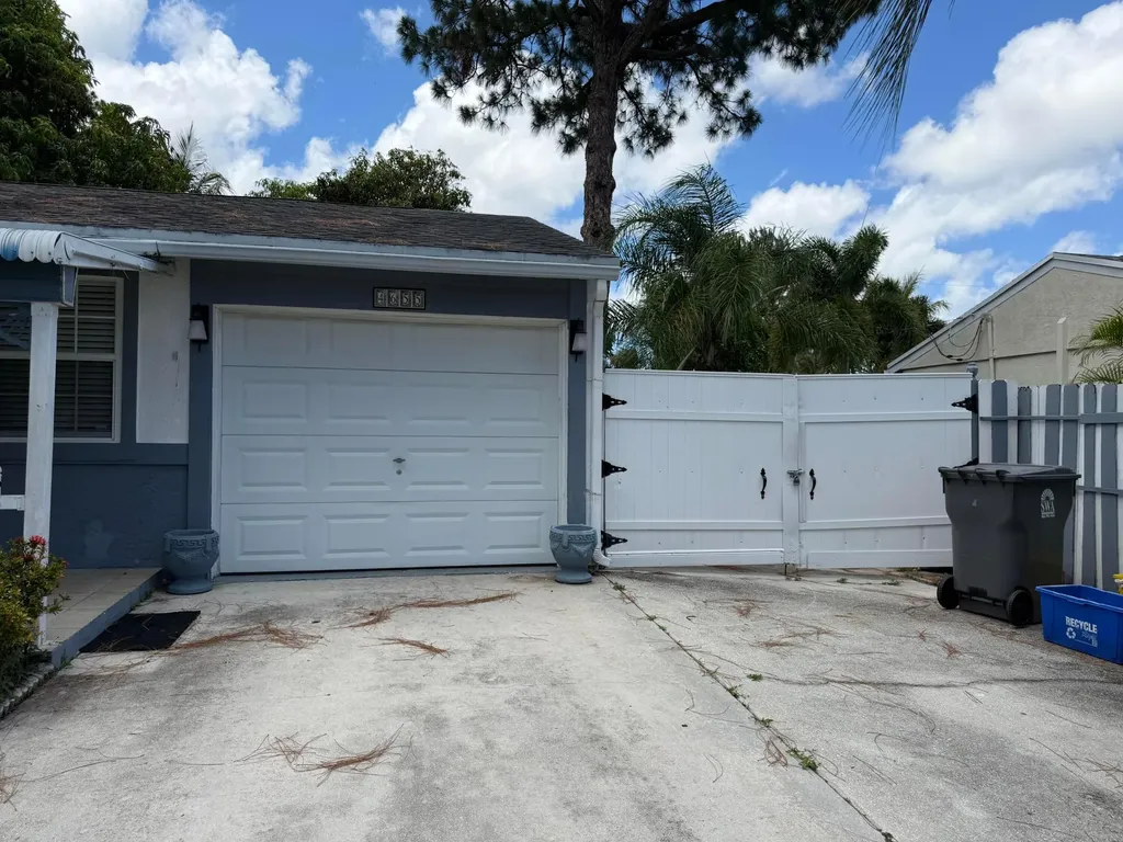 4655 Appaloosa Street West Palm Beach FL 33417
