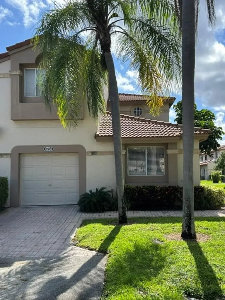 6754 Via Regina Boca Raton FL 33433