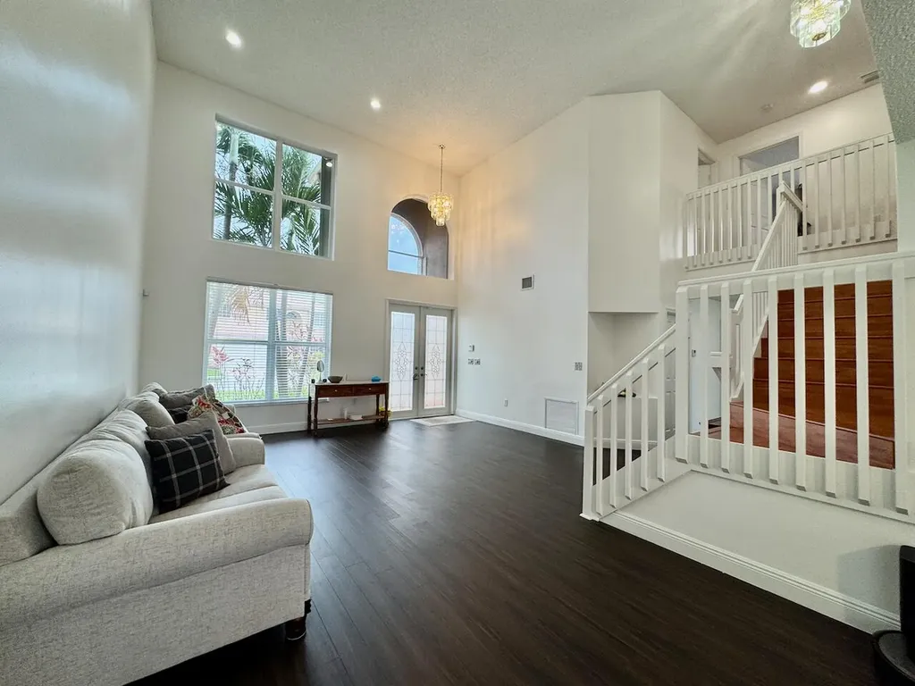 5313 NW 118th Avenue Coral Springs FL 33076