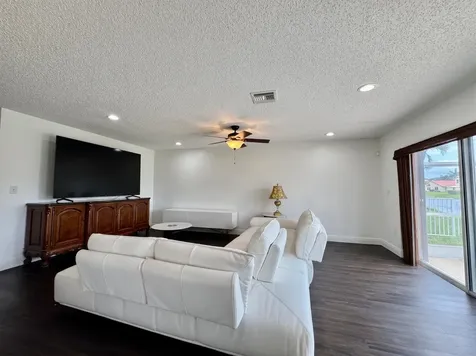 5313 NW 118th Avenue Coral Springs FL 33076