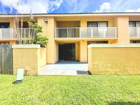 430 NW 214th Street Miami Gardens FL 33169