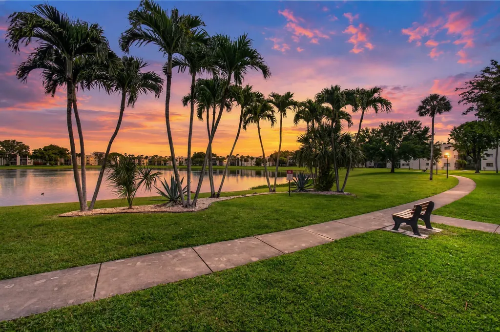 5190 Las Verdes Circle Delray Beach FL 33484